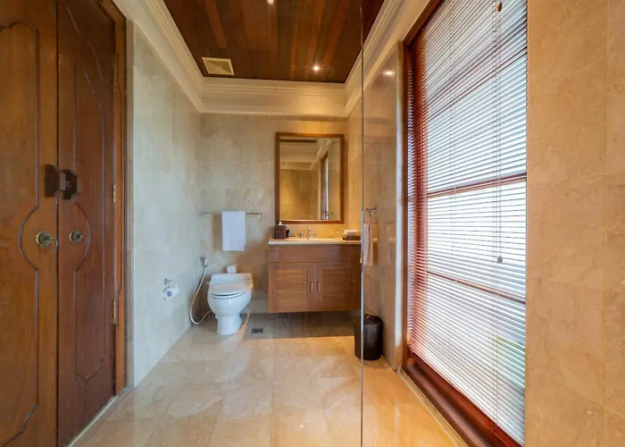 Karma Hotel *